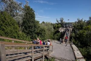 Мост был окончательно разрушен в марте 2015 года