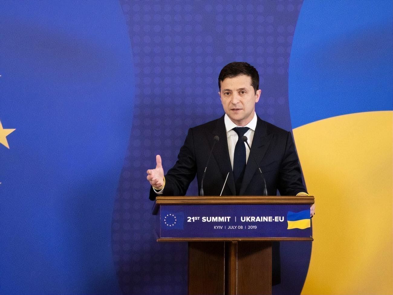 О необходимости перезагрузки НАПК Зеленский сказал на саммите в Киеве