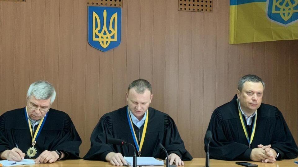 Судьи успели зачитать 284 из 400 страниц приговора