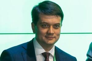 Разумков: У побуті я розмовляю російською