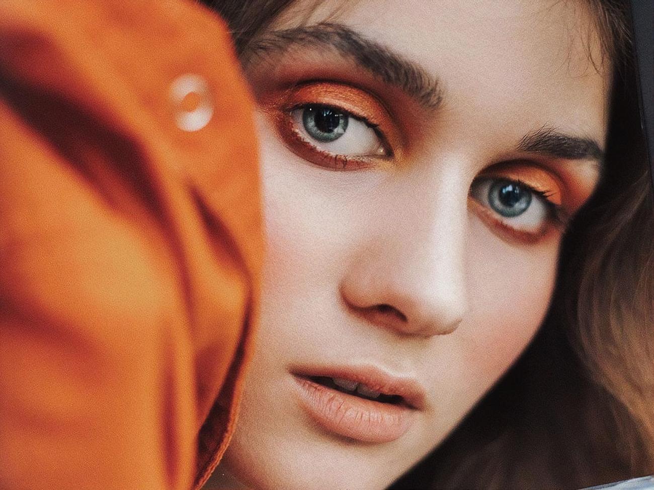 Jerry Heil презентует дебютный альбом