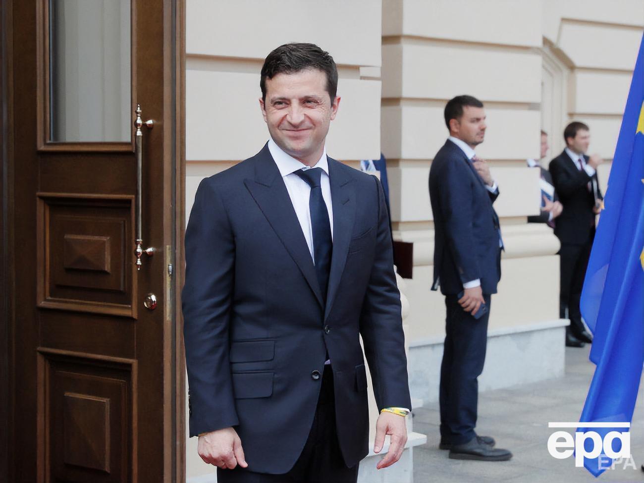 Зеленский вступил в должность 20 мая