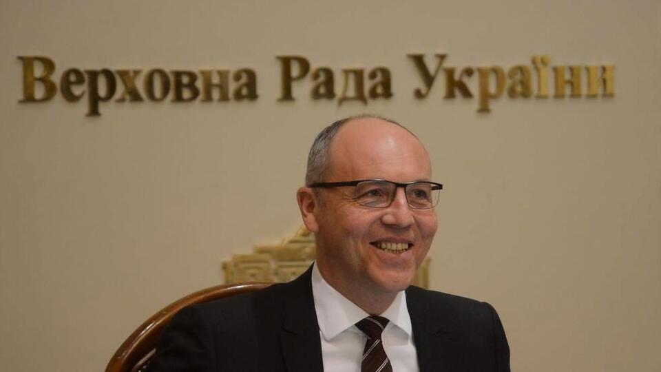 Суд відхилив позов до Парубія