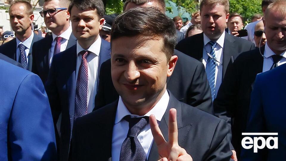 Зеленський обійняв посаду президента 20 травня