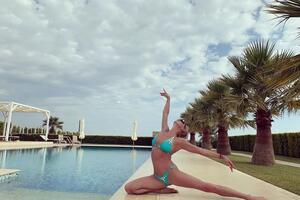 Волочкова: Примите тот факт, что мои фото с отдыха в Греции будут представлены в купальниках