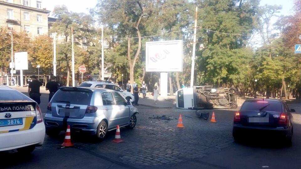 Інцидент стався на перехресті вулиці Вернадського та проспекту Яворницького