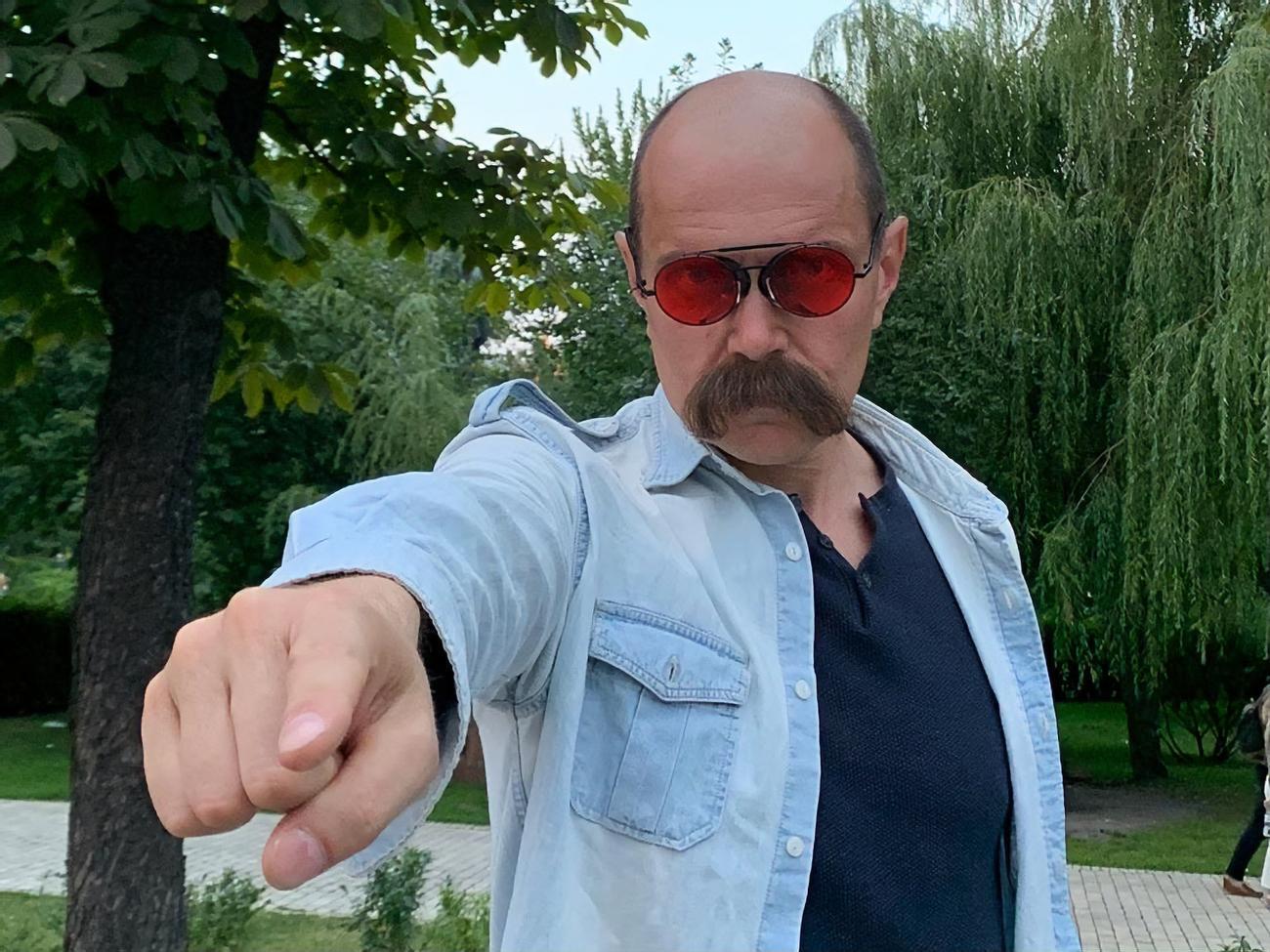 Блогер "Шевченко":&nbsp;Я был инста-блогером еще задолго до того, как Facebook всех вас сделал крепостными