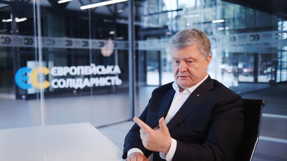Порошенко: Благодійні програми не закінчуються