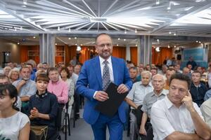 Безсмертный: Как, не достигнув режима тишины на Донбассе, можно работать?