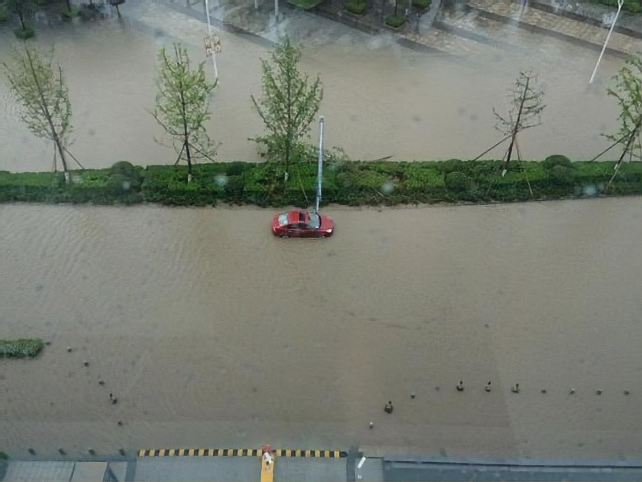 Циклон парализовал транспортное сообщение&nbsp;