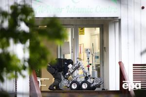 При нападении на мечеть пострадал один человек