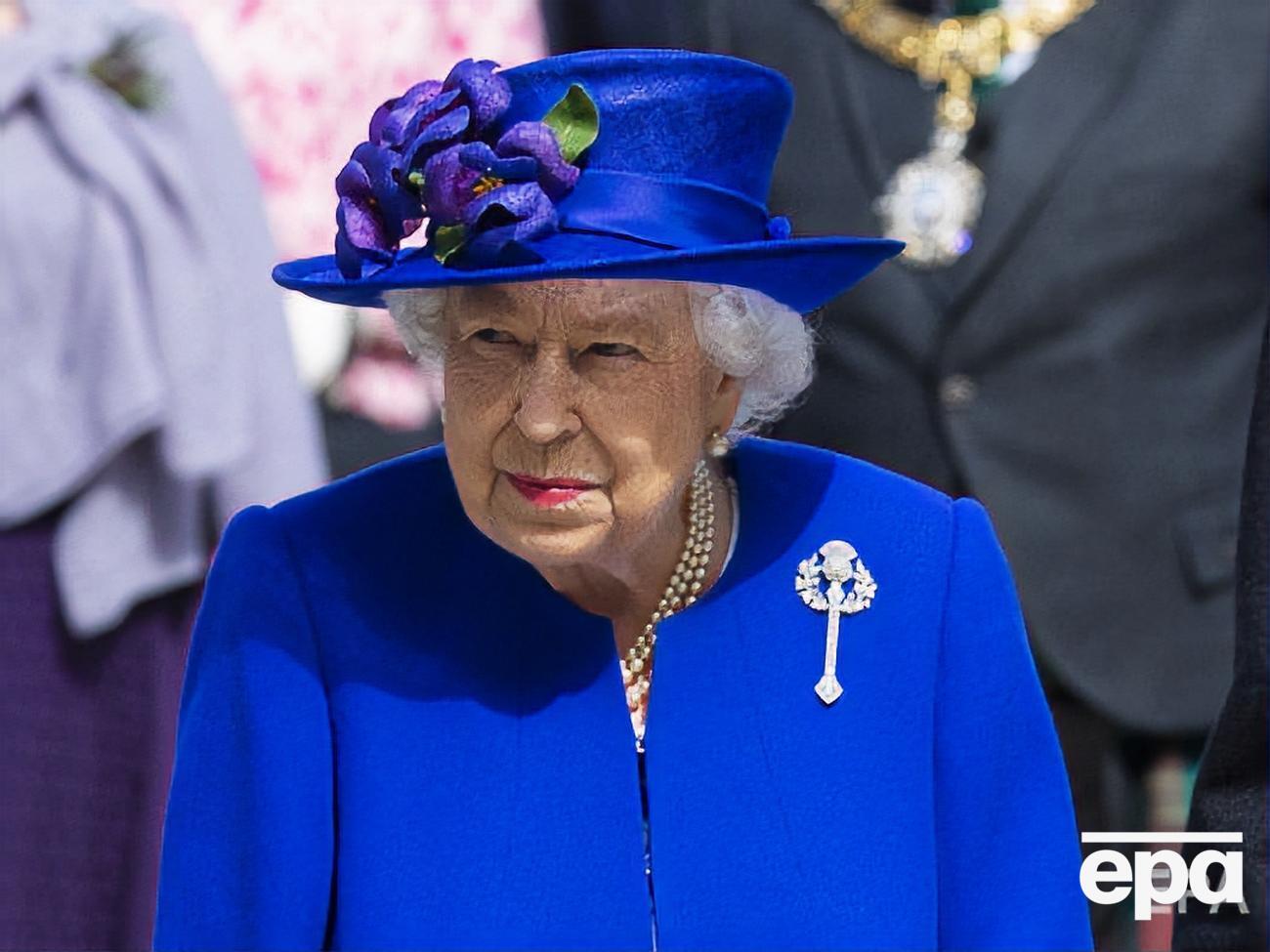 Журналісти зазначають, що ця заява є найрізкішою реакцією Єлизавети II на дії британських політиків протягом усього часу її правління