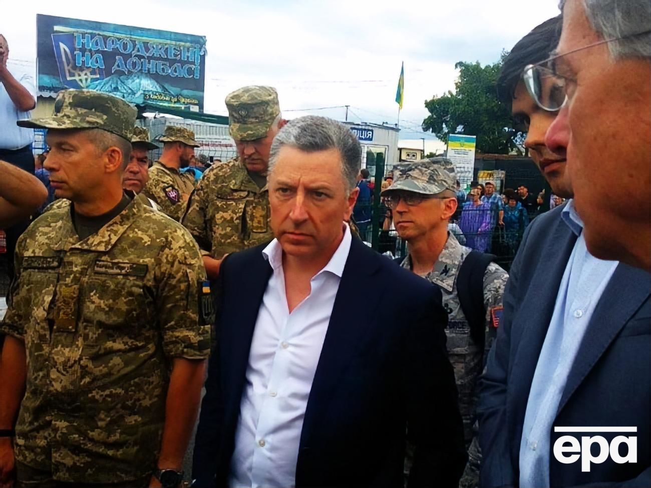 Волкер&nbsp;представляет США на этих консультациях