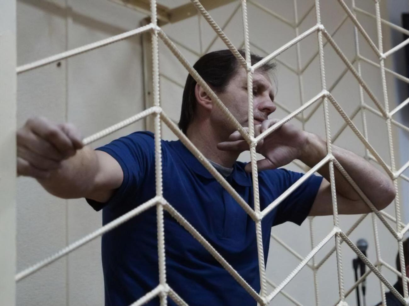 Балуха часто поміщають у штрафний ізолятор