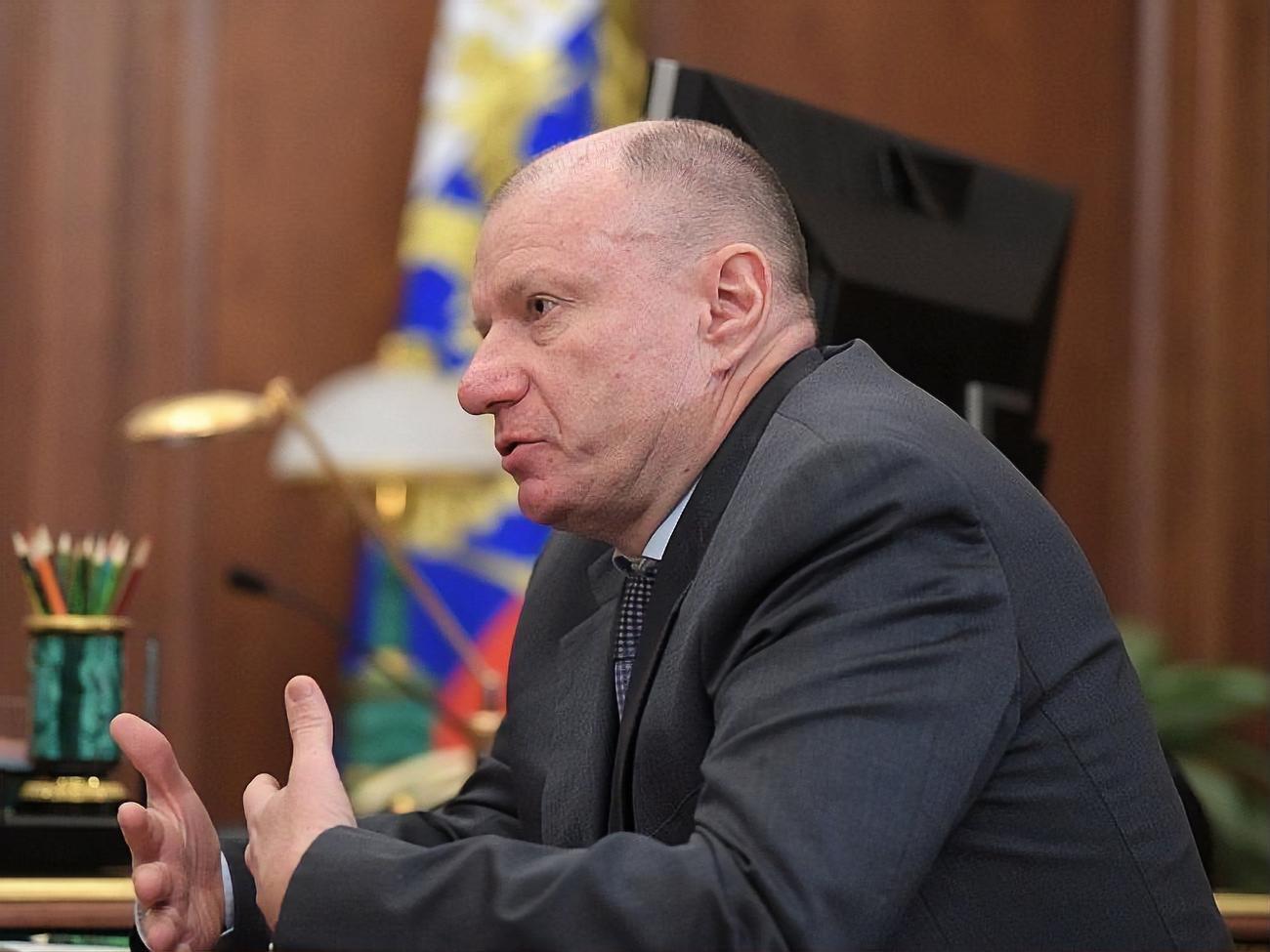 &pound;5,8 млрд, которые у Потанина намерена отсудить жена, &ndash;&nbsp;самая крупная сумма иска о разделе имущества за всю историю британских судов