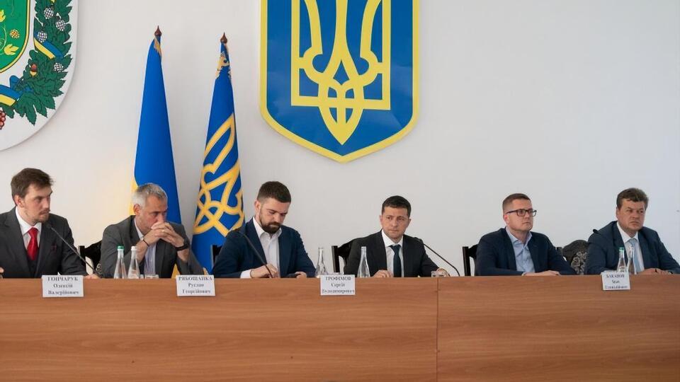 До назначения главой Житомирской ОГА Бунечко (справа) работал в СБУ