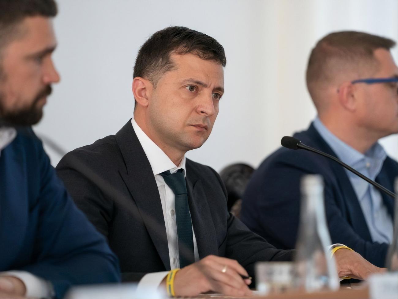 Зеленський сказав, що експерти оцінюють обсяги чорного ринку бурштину в $500 млн на рік