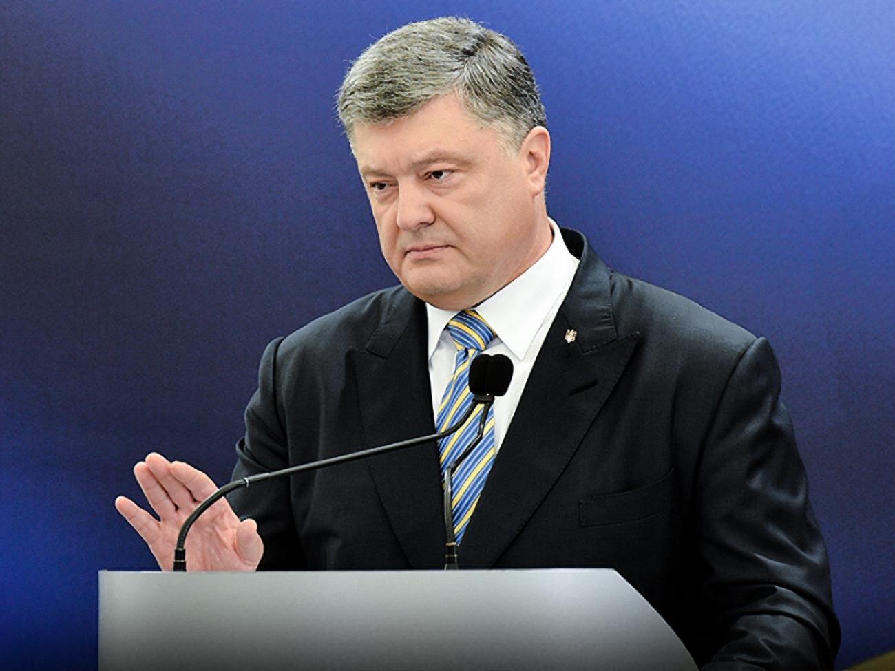 Сьогодні Порошенко приходив на допит у ДБР