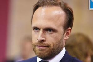 Одной из сопровождавших сделку юридических компаний было адвокатское объединение "Василь Кисиль и партнеры", где на тот момент работал Филатов