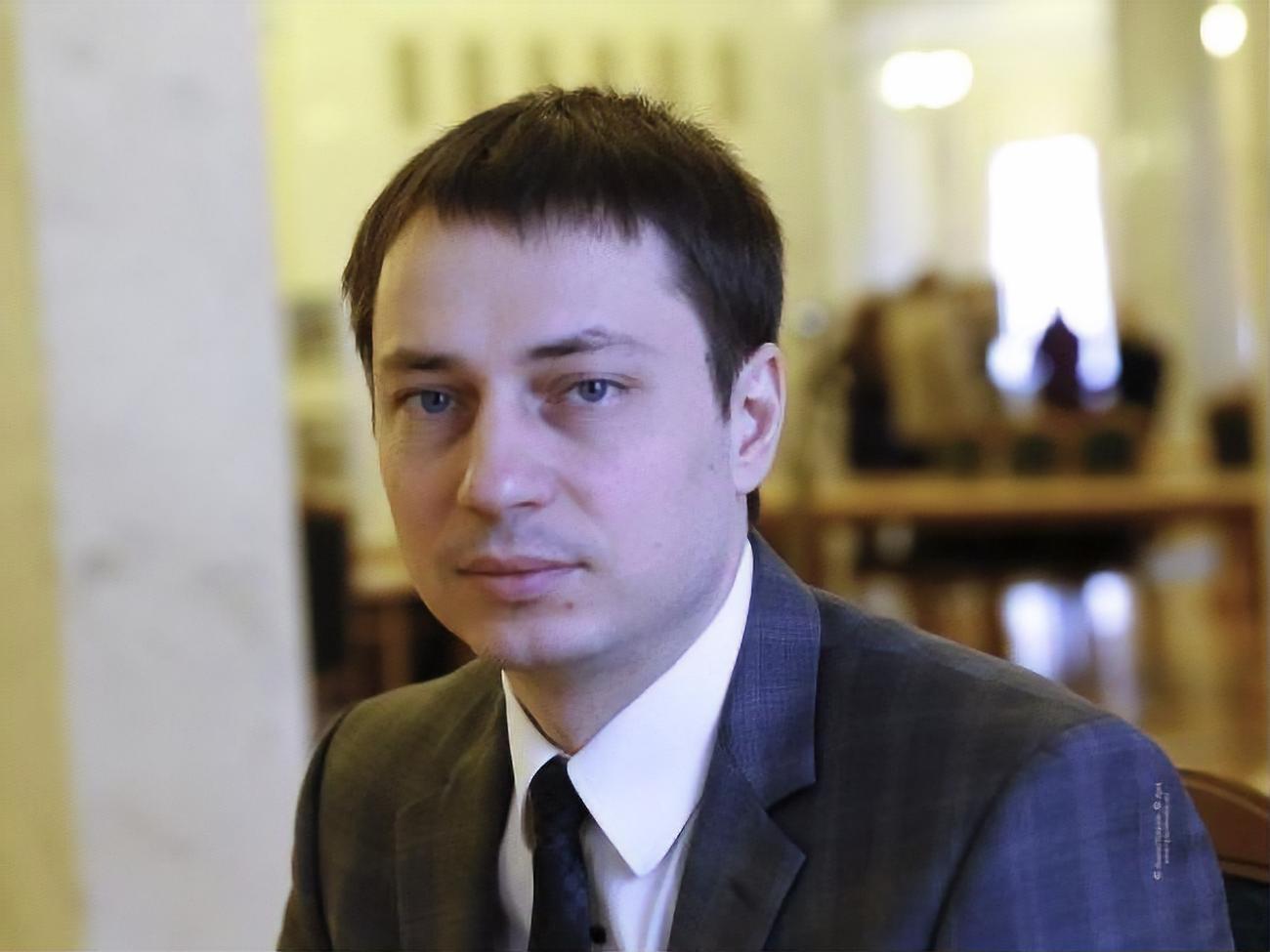 Александр Трохимец:&nbsp;То есть мы с вами, налогоплательщики, дотируем сначала добычу угля на государственных шахтах, а потом еще дотируем его сжигание на государственных ТЭС