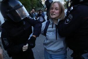 10 августа в СМИ распространили видео задержания Сосновской