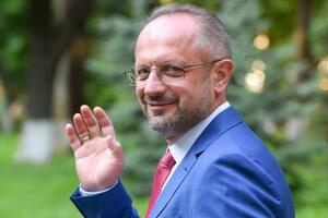 В 2015–2016 годах Безсмертный уже был представителем Украины в политической подгруппе ТКГ