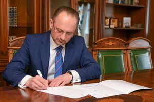 Безсмертный отметил, что назначать и увольнять – право президента