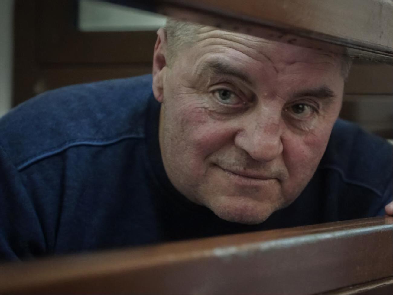 Дочь Бекирова Элеонора сообщила, что в "срочном порядке" передала отцу обезболивающие препараты