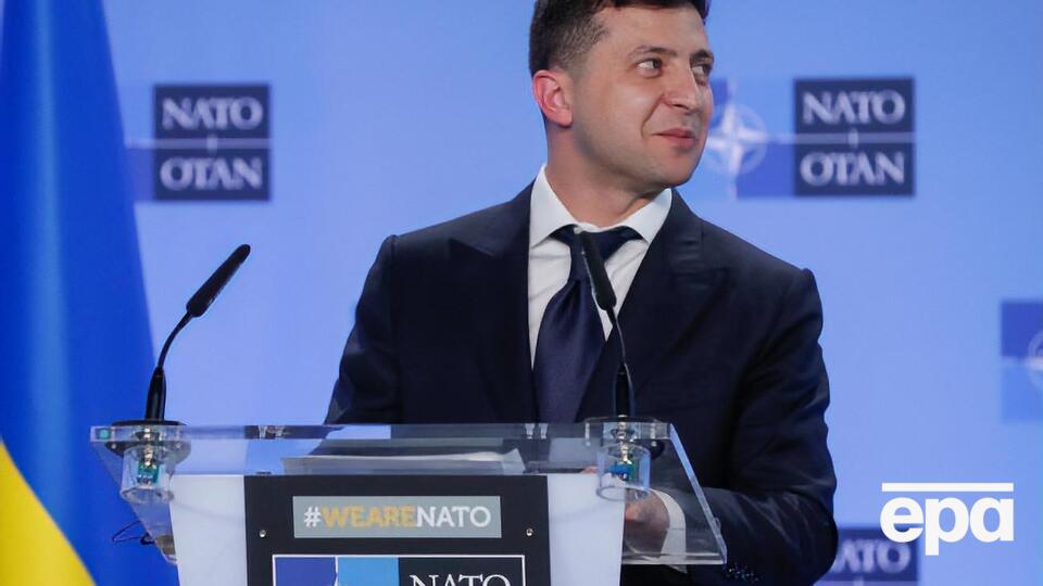 Зеленский посетит Японию