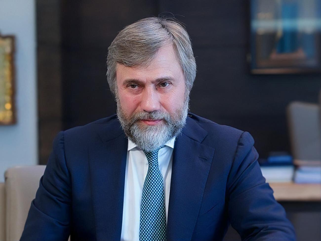 Новинський фігурує у справі про незаконне позбавлення волі у 2013 році архієпископа Переяслав-Хмельницького і Вишневського Олександра Драбинка