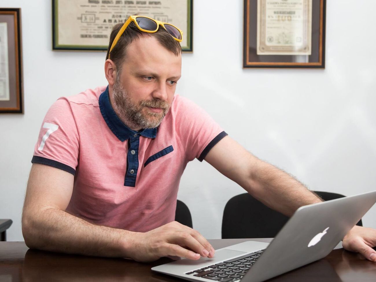 Михайличенко декілька разів отримував пропозицію очолити "Динамо", але вагався. Таким і є його футбол – сумбурний, хаотичний, невпевнений