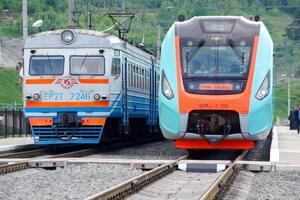 Серед поїздів, що затрималися, були пасажирські