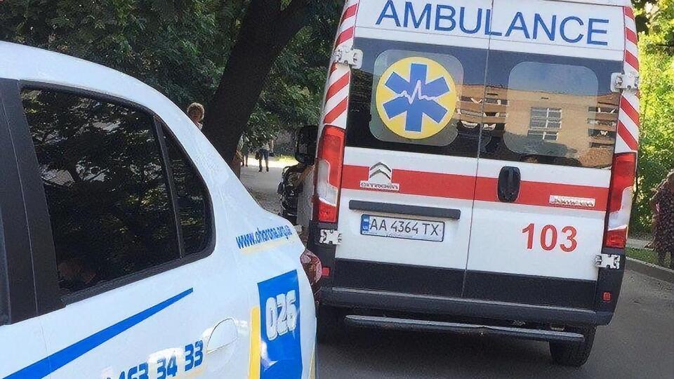 Выпавшего из окна ребенка госпитализировали с травмами