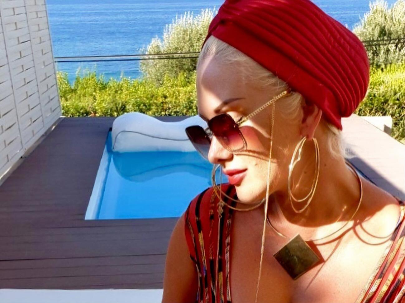 Бужинская праздновала день рождения в Греции