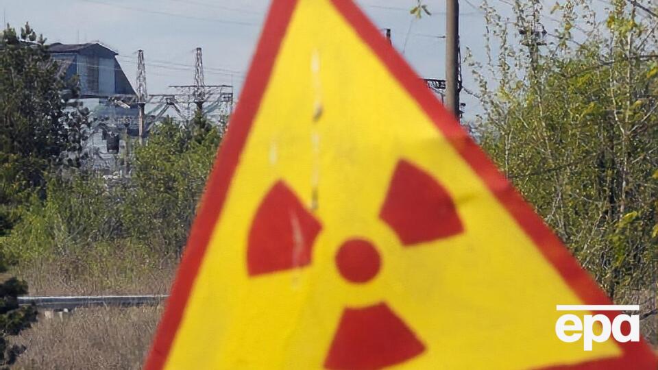Лікарі вимагають від влади відповідей, чому опромінених людей повезли не у військовий госпіталь, а у цивільну лікарню