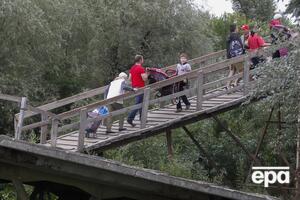 Поки що у Станиці Луганській використовують тимчасовий дерев'яний міст