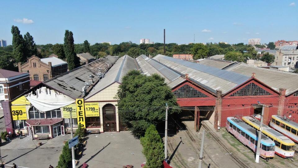 Шаталова отметила, что перепланированный из трамвайного депо "Токио Стар" сложно назвать отелем