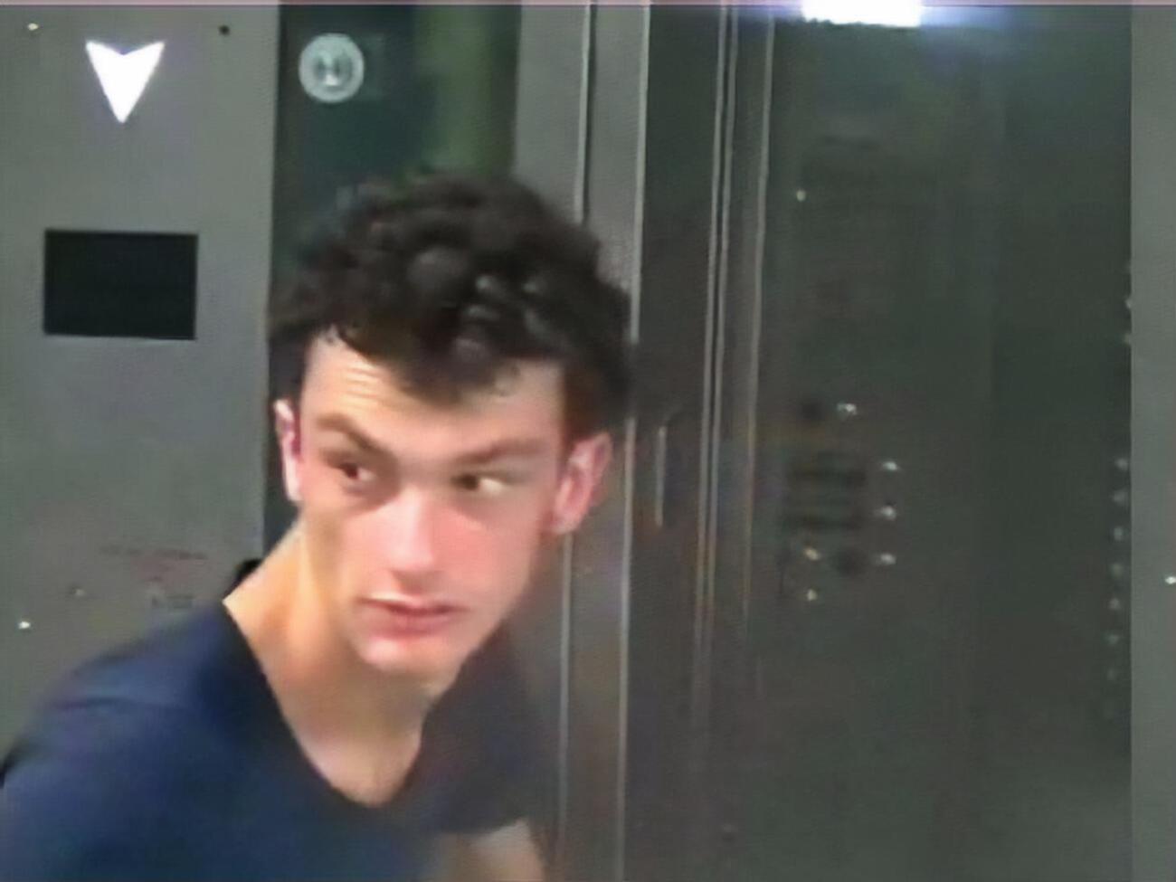 Чоловіка затримали згідно з постановою суду, яка не пов'язана з інцидентом на Мангеттені