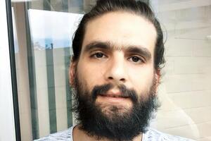 Сільвер має два громадянства