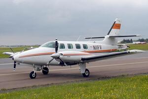 До пункту призначення літак не долетів приблизно 20 км