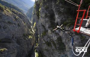 Пресс-секретарь Буковеля сообщила, что работа аттракциона прекращена