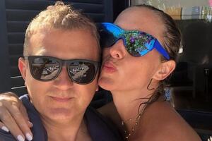 Горбунов поделился семейным снимком с Осадчей