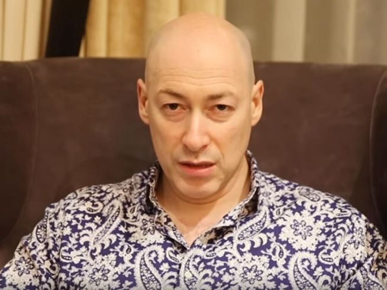 Украина и руководство Украины должны понимать: у нас нет друзей, у нас есть наши украинские интересы. За эти украинские интересы будем страдать только мы