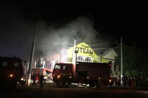 В ночь на 17 августа в отеле "Токио Стар" начался пожар, погибло девять человек