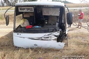 Daewoo Lanos зіткнувся з рейсовим автобусом "Богдан" сполученням Миргород – Черкаси