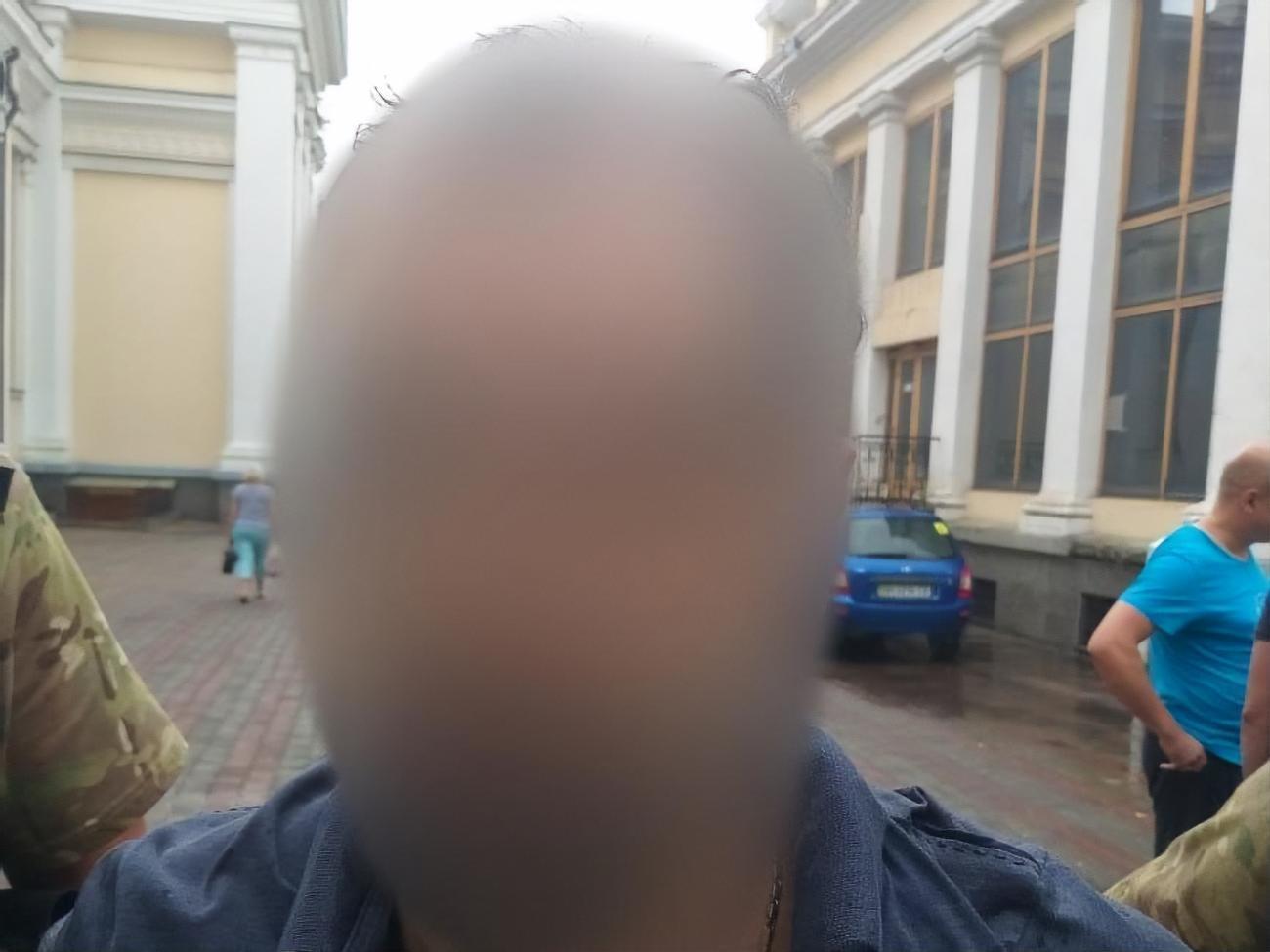 Громадянин Грузії переховувався на території Одеської області й використовував фальшивий паспорт