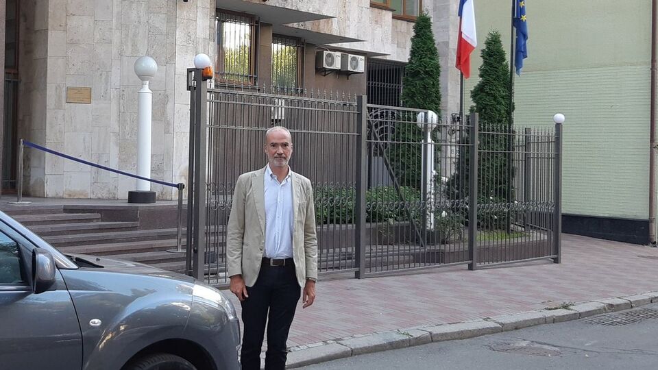 Понсена назначили послом в июле