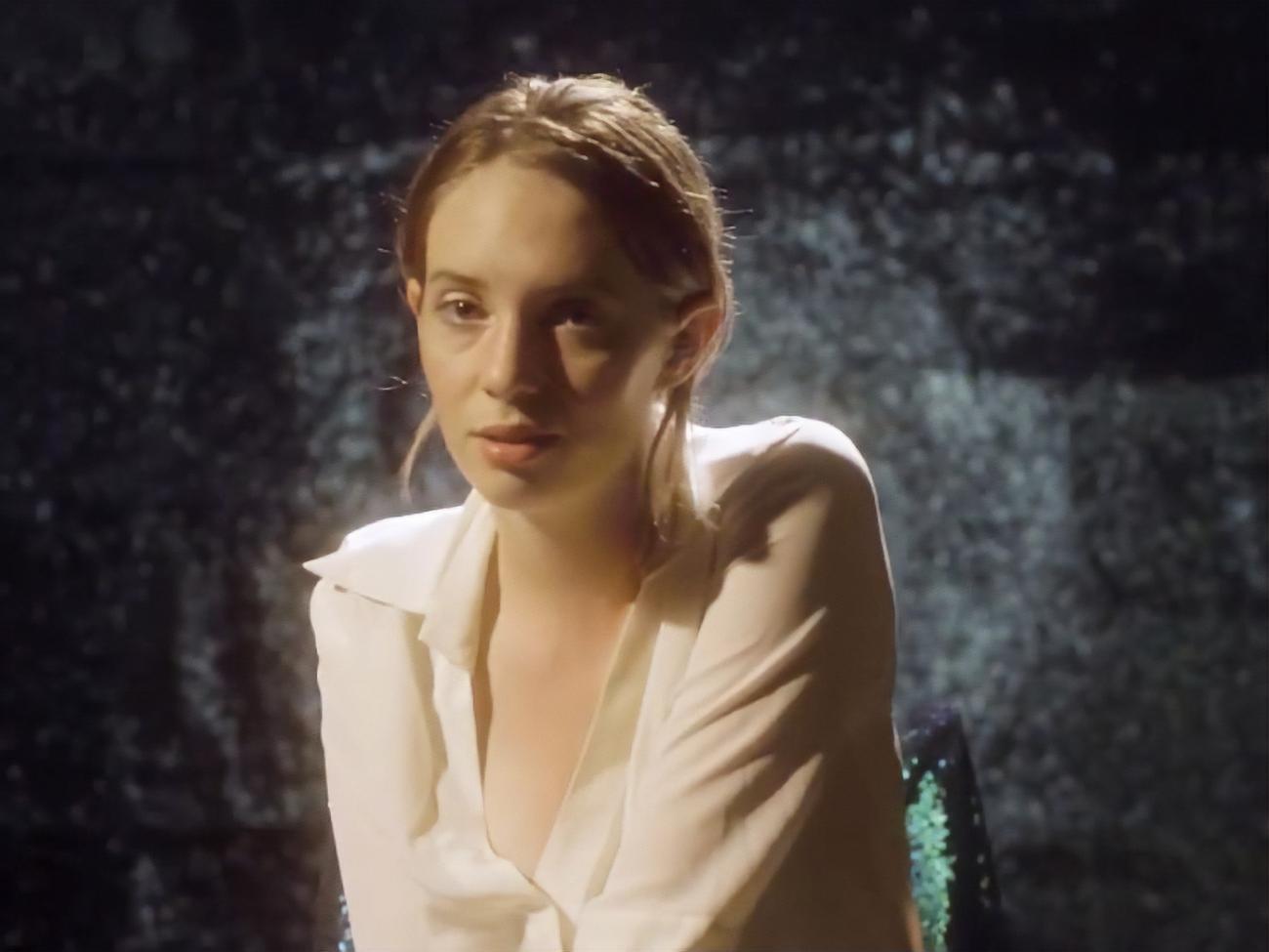 Мая Гоук презентувала дебютний кліп