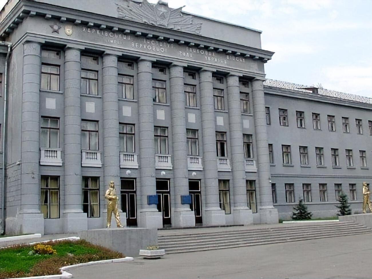 Інститут танкових військ розташований у Харкові і є структурним підрозділом ХПІ