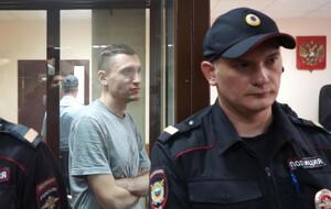 В РФ Котова обвиняют в "неоднократном нарушении установленного порядка организации либо проведения собрания, митинга"